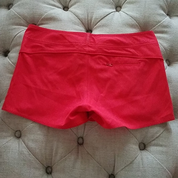 NWOT The North Face Shorts - Picture 2 of 6